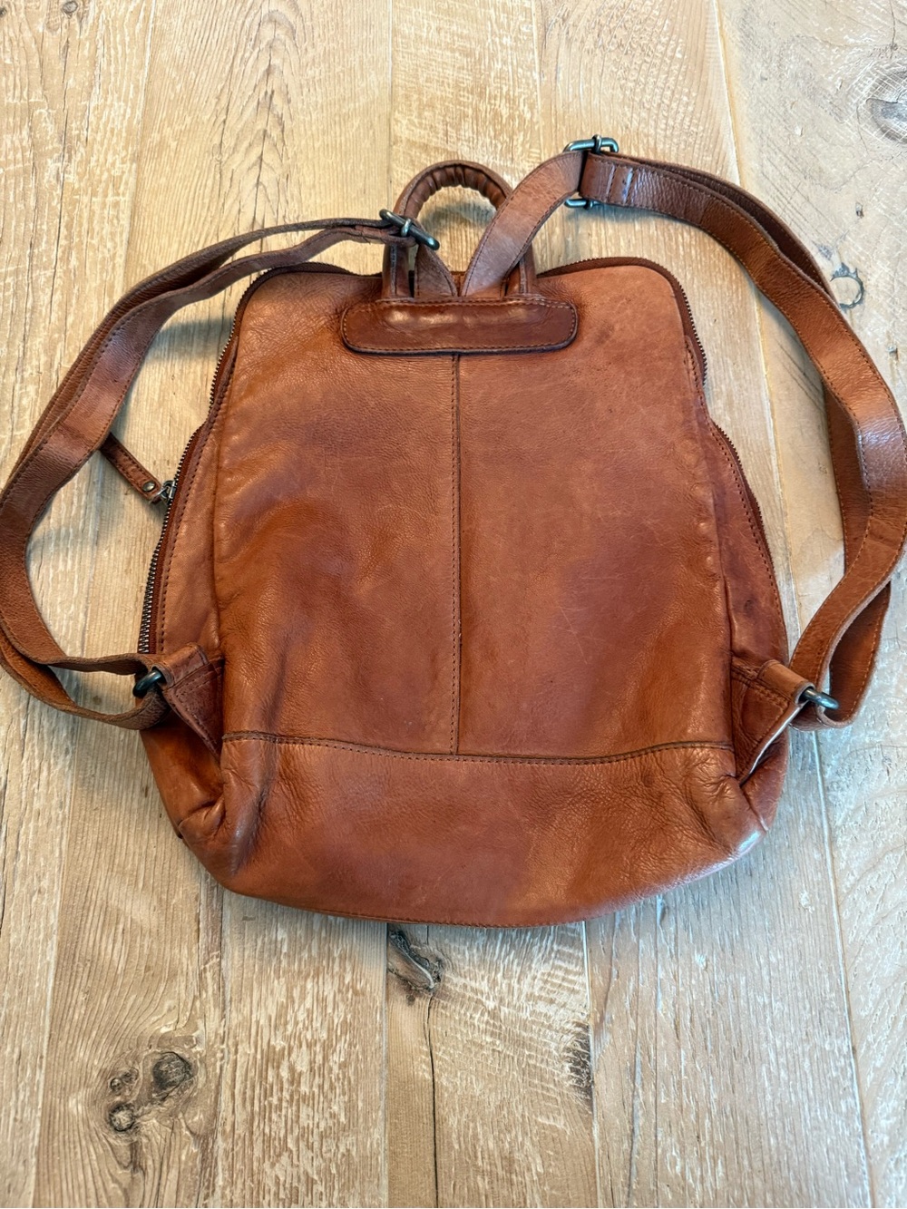 Vilenca Holland Woven Leather Backpack in Warm Cognac - Picture 5 of 6
